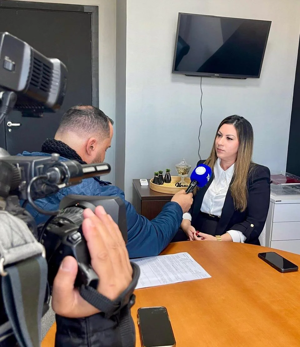 Dra. Carolina Resende em entrevista à imprensa
